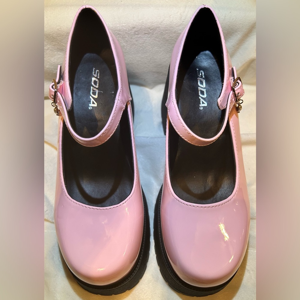 Soda Faby Pink Platform/Mary Jane  chunky heel size 8.5 - Picture 2 of 9